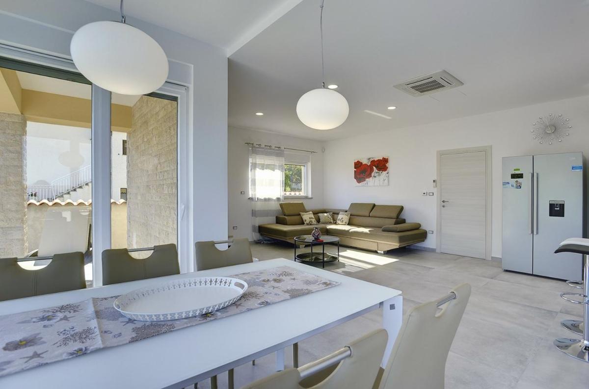 Villa White Barbariga Εξωτερικό φωτογραφία