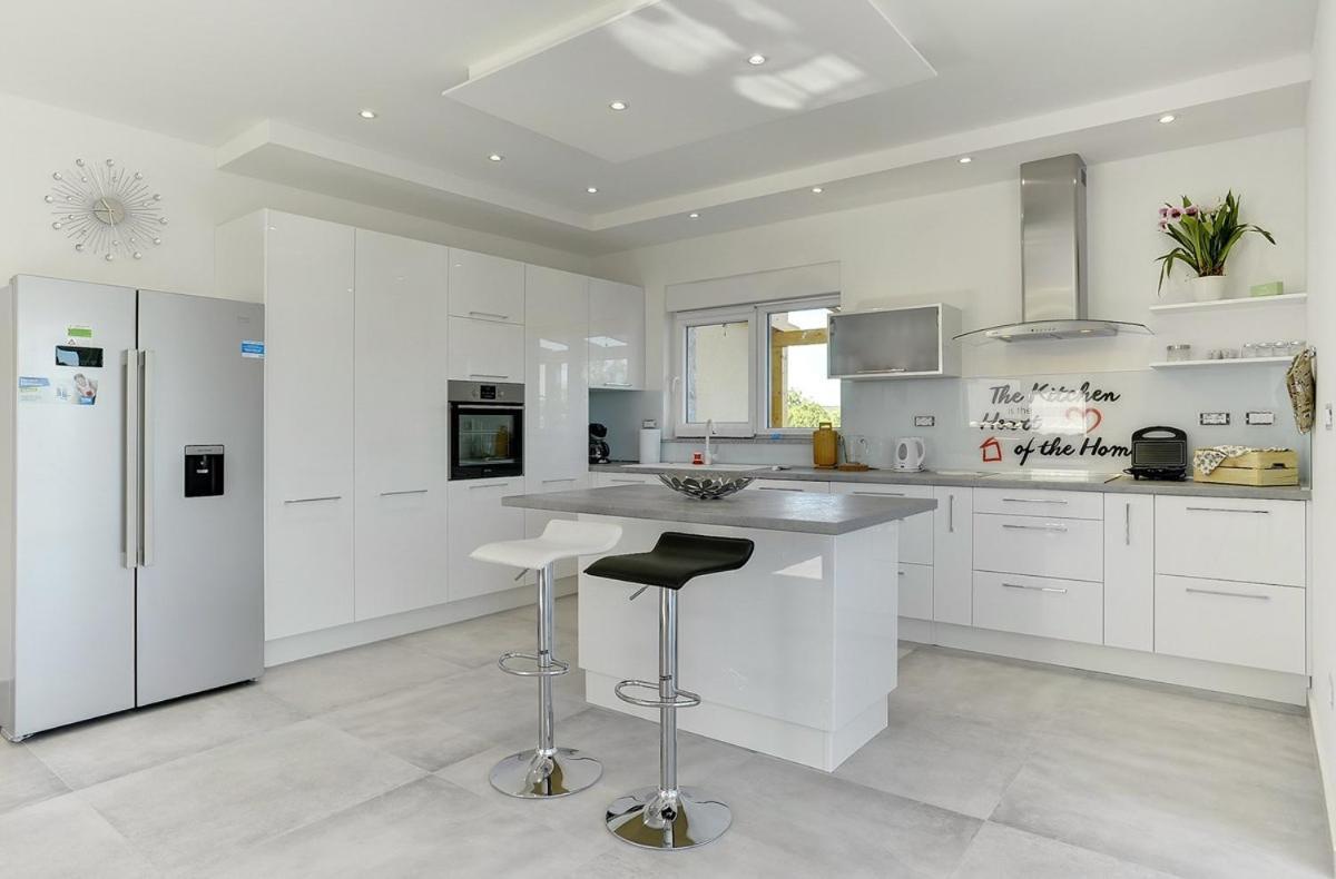 Villa White Barbariga Εξωτερικό φωτογραφία